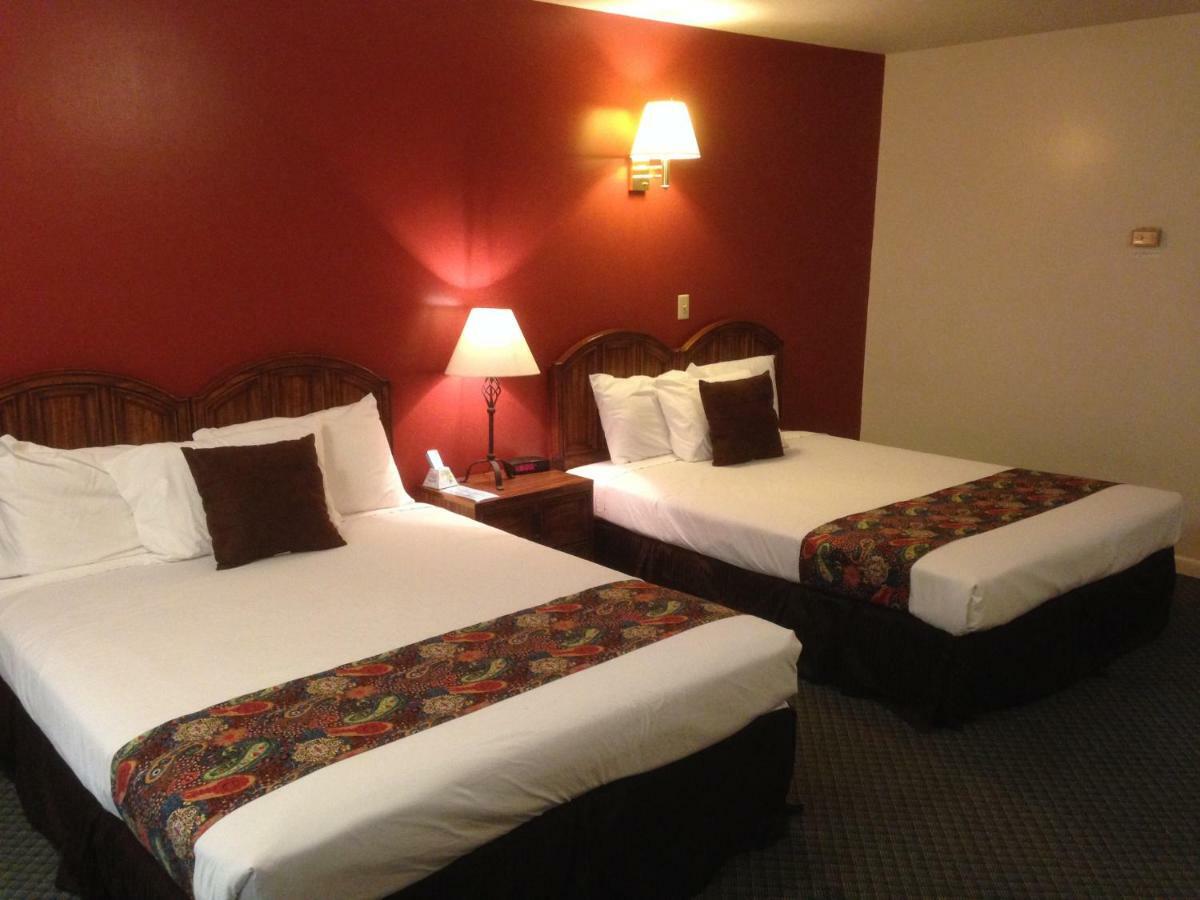 Rest Assured Inns & Suitesモントピリア エクステリア 写真