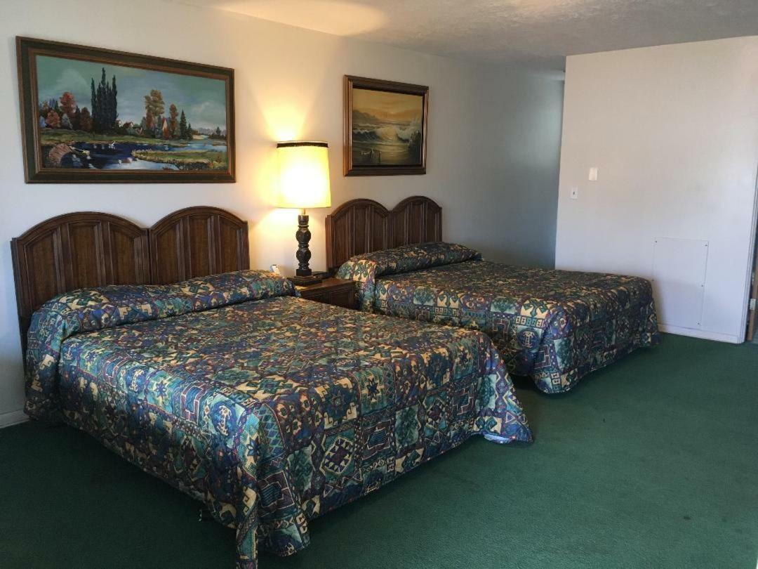 Rest Assured Inns & Suitesモントピリア エクステリア 写真